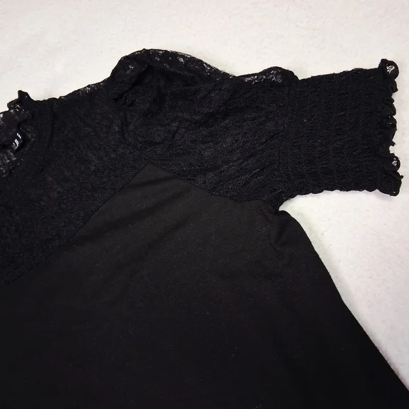 Vero Moda Black Lace Blouse - Picture 3 of 4